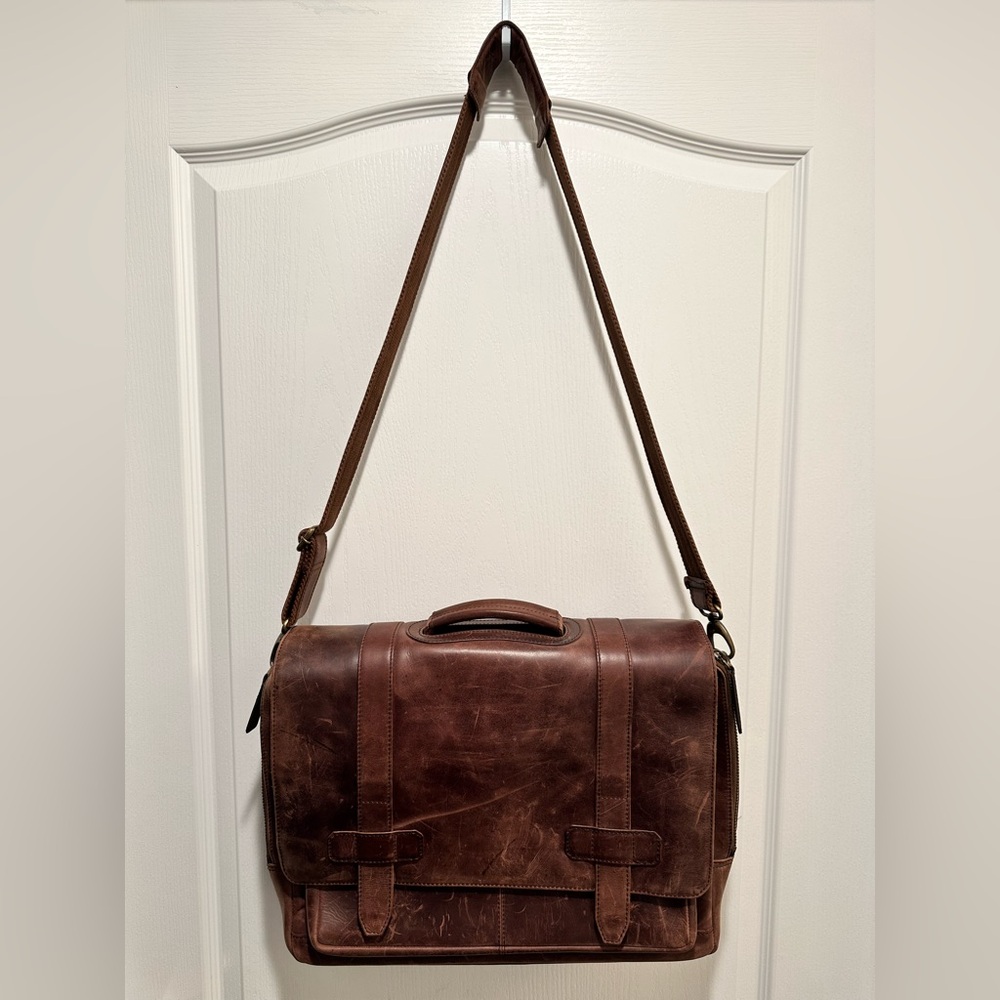 LadderBack 100% Leather Brown Rugged & Rustic Design Laptop Messenger Bag - Picture 4 of 16
